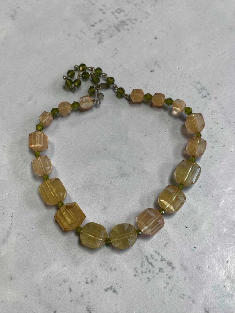 🫶🏻 Tarina Tarantino Green and Amber Necklace